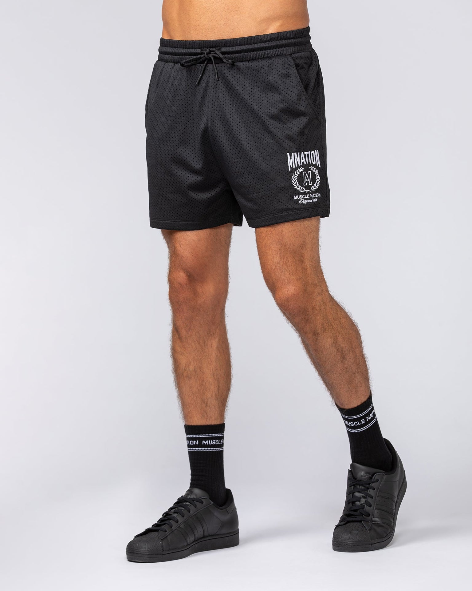 Heritage Crest Lay Up 3.5" Shorts - Black-Shorts-S-032504BLK-S-MNAPPRL41391-2-Muscle Nation