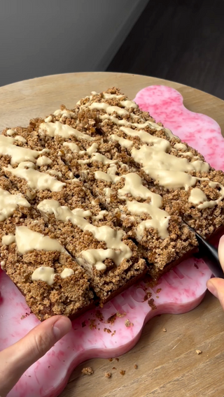 Pumpkin Crumble Cake
