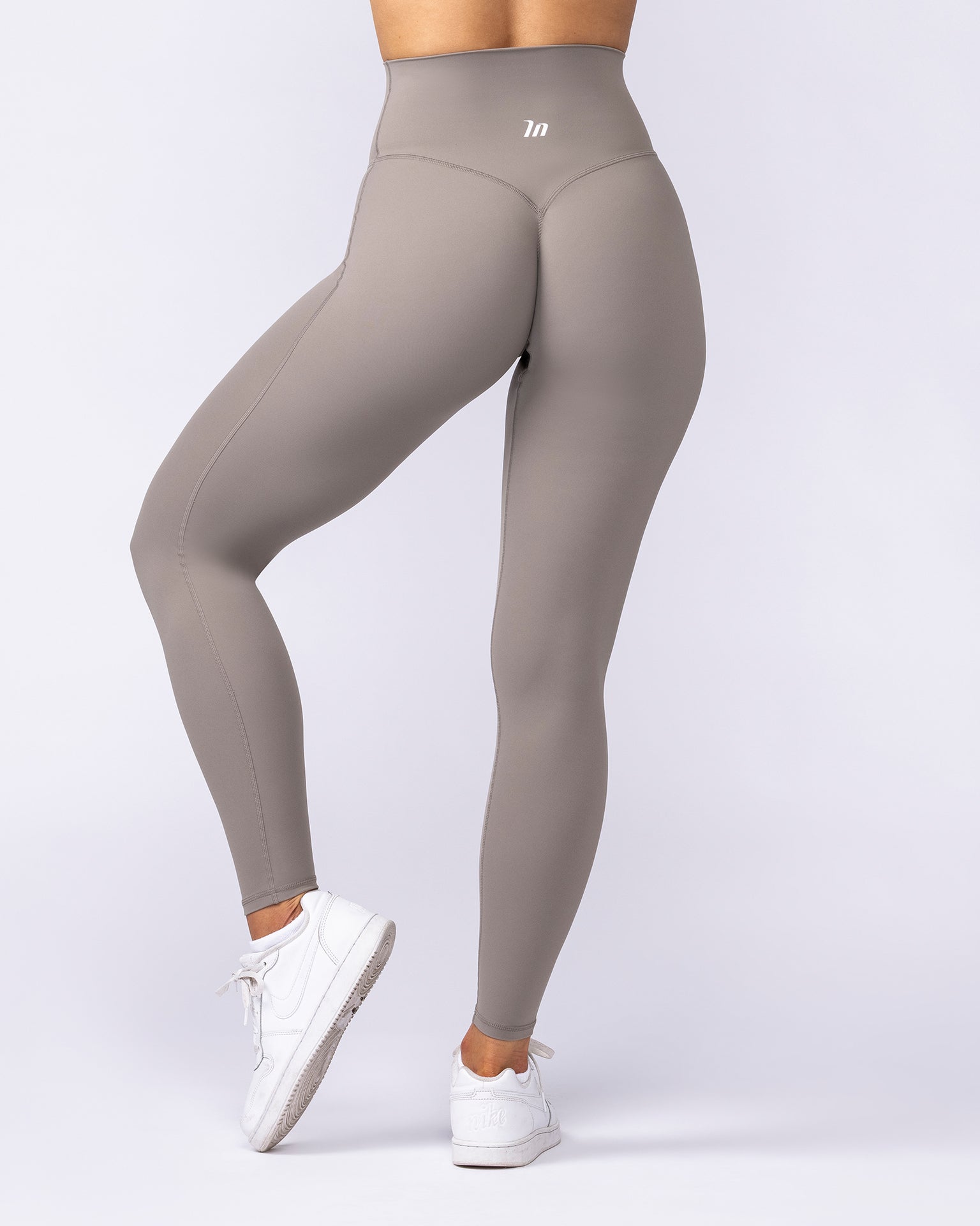 Aura Peachy High Invisible Scrunch Ankle Leggings - Oat