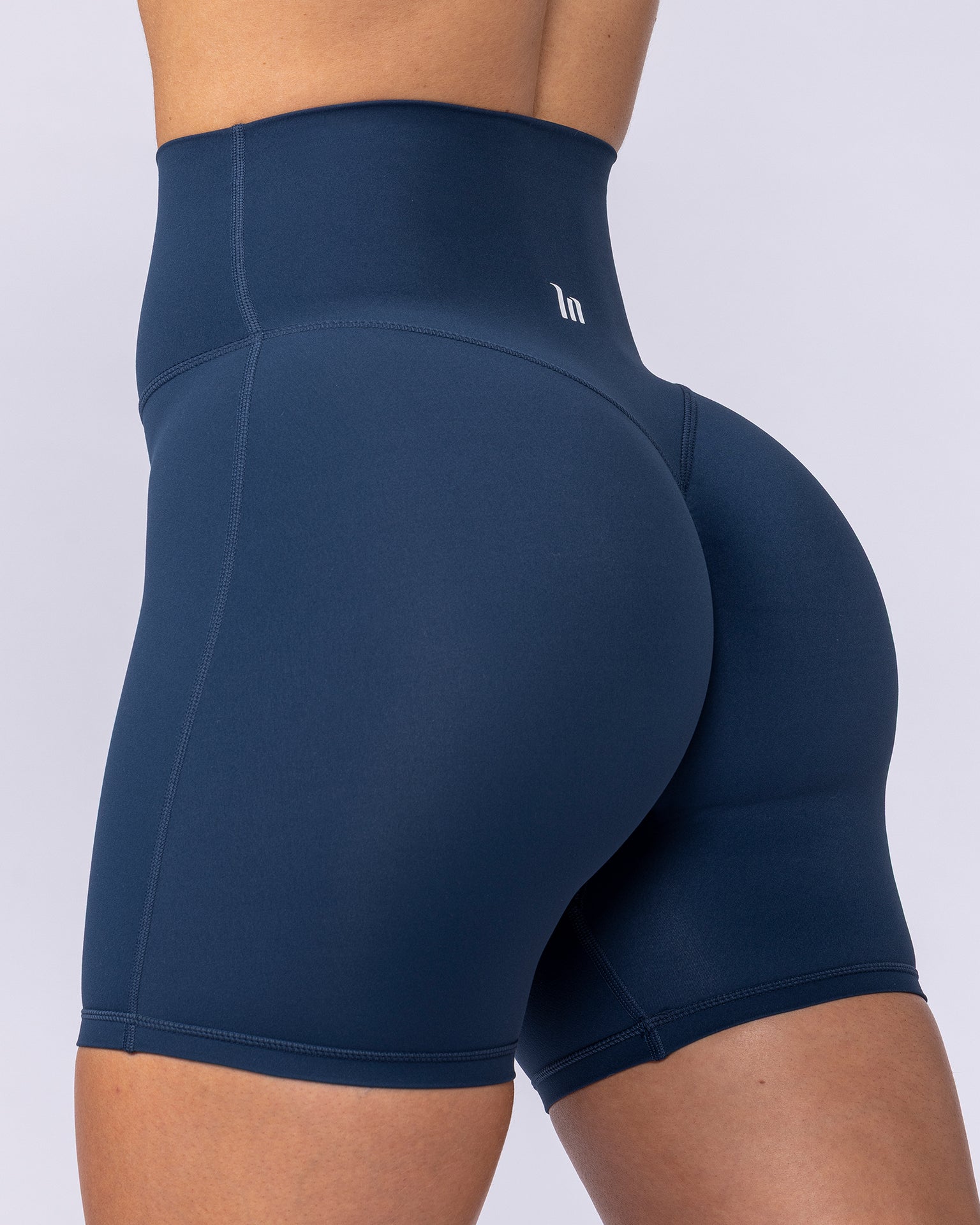 Aura Peachy High Invisible Scrunch Bike Shorts - Navy