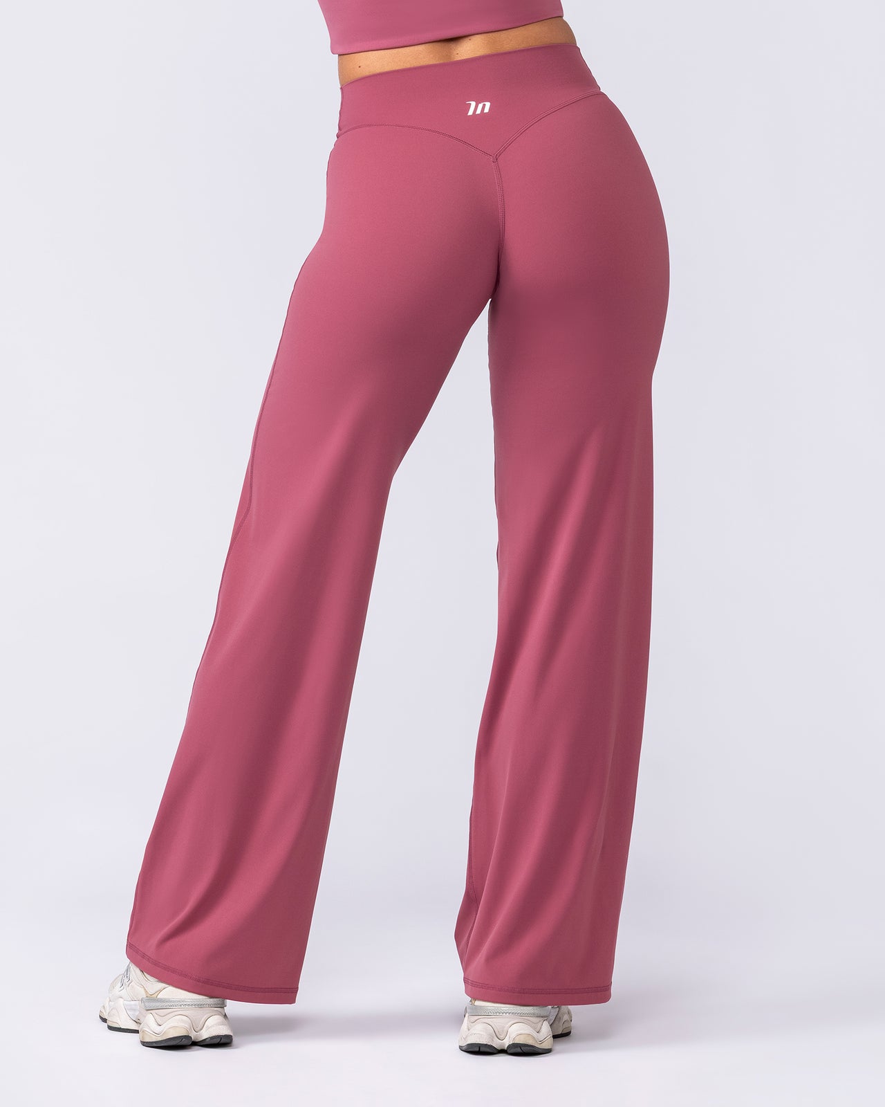 Aura Straight Leg Leggings Regular - Maple