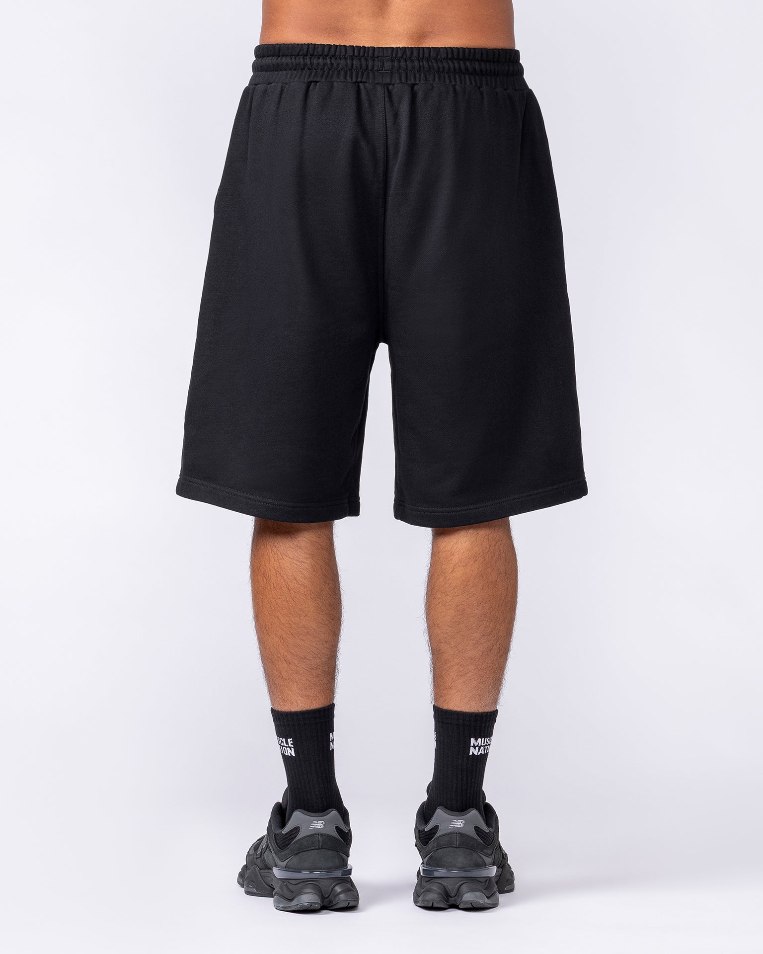 Essential Wide Sweat 9" Shorts - Black