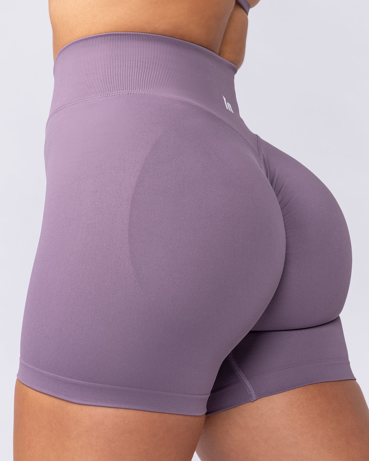 Sculpt Seamless Midway Shorts - Dark Thistle