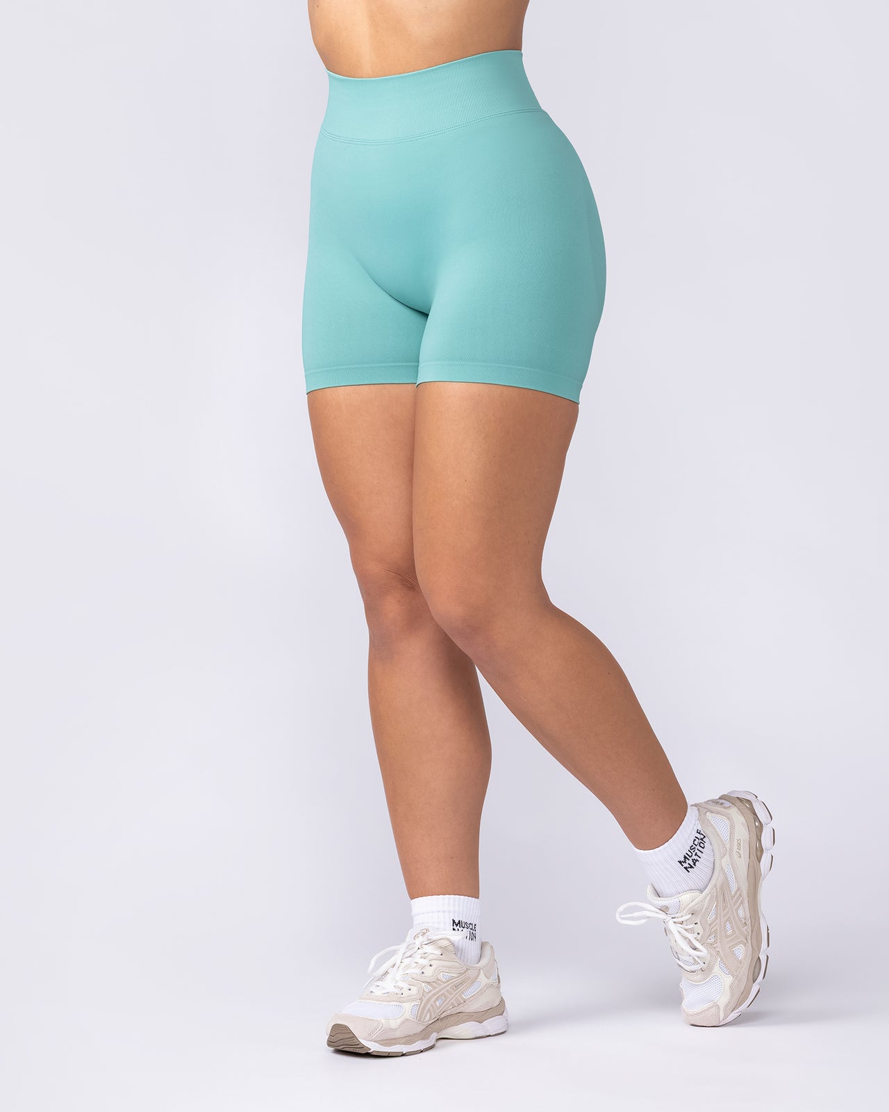 Sculpt Seamless Midway Shorts - Green Coral
