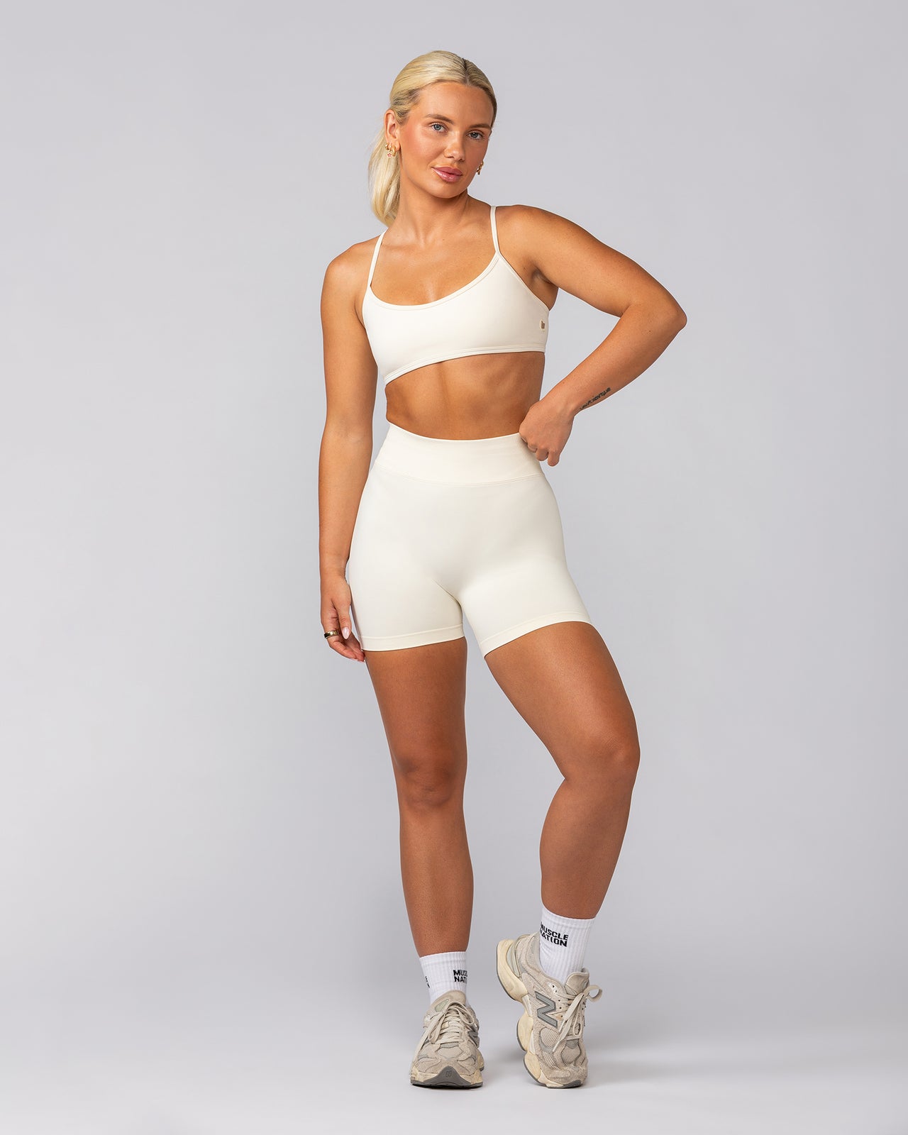 Sculpt Seamless Midway Shorts - Travertine-Shorts-XS-032541TRAV-XS-MNAPPRL41515-6-Muscle Nation