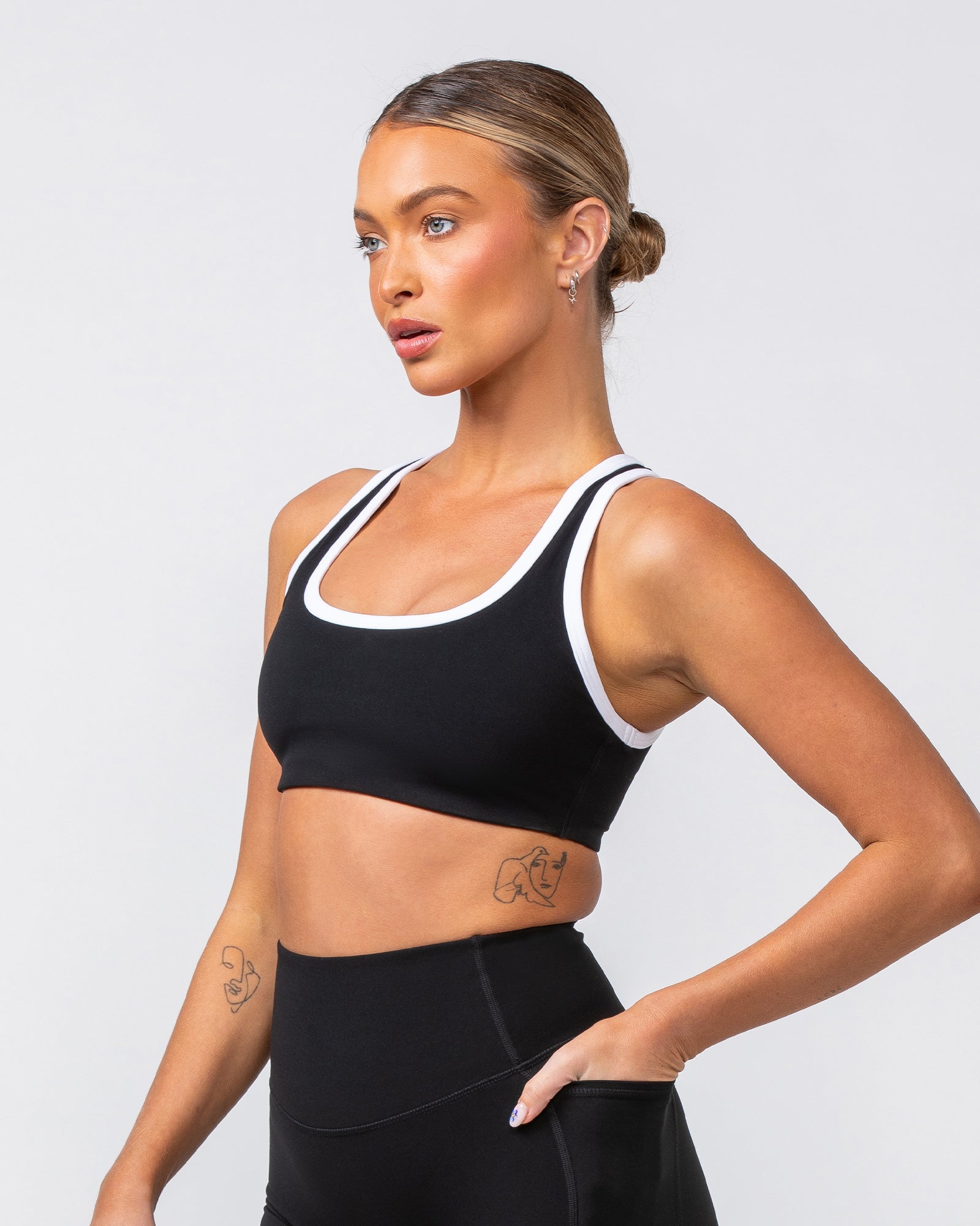 Contrast Bralette - Black-Bralettes-XS-082417BLK-XS-MNAPPRL32040-3-Muscle Nation