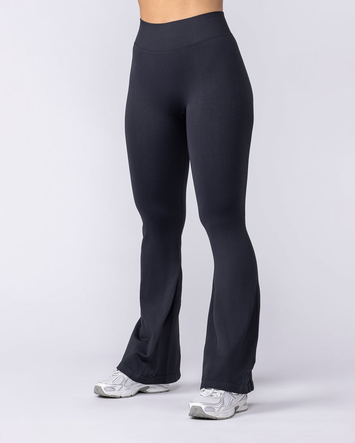 Revealed Seamless Flare Leggings Regular - Black